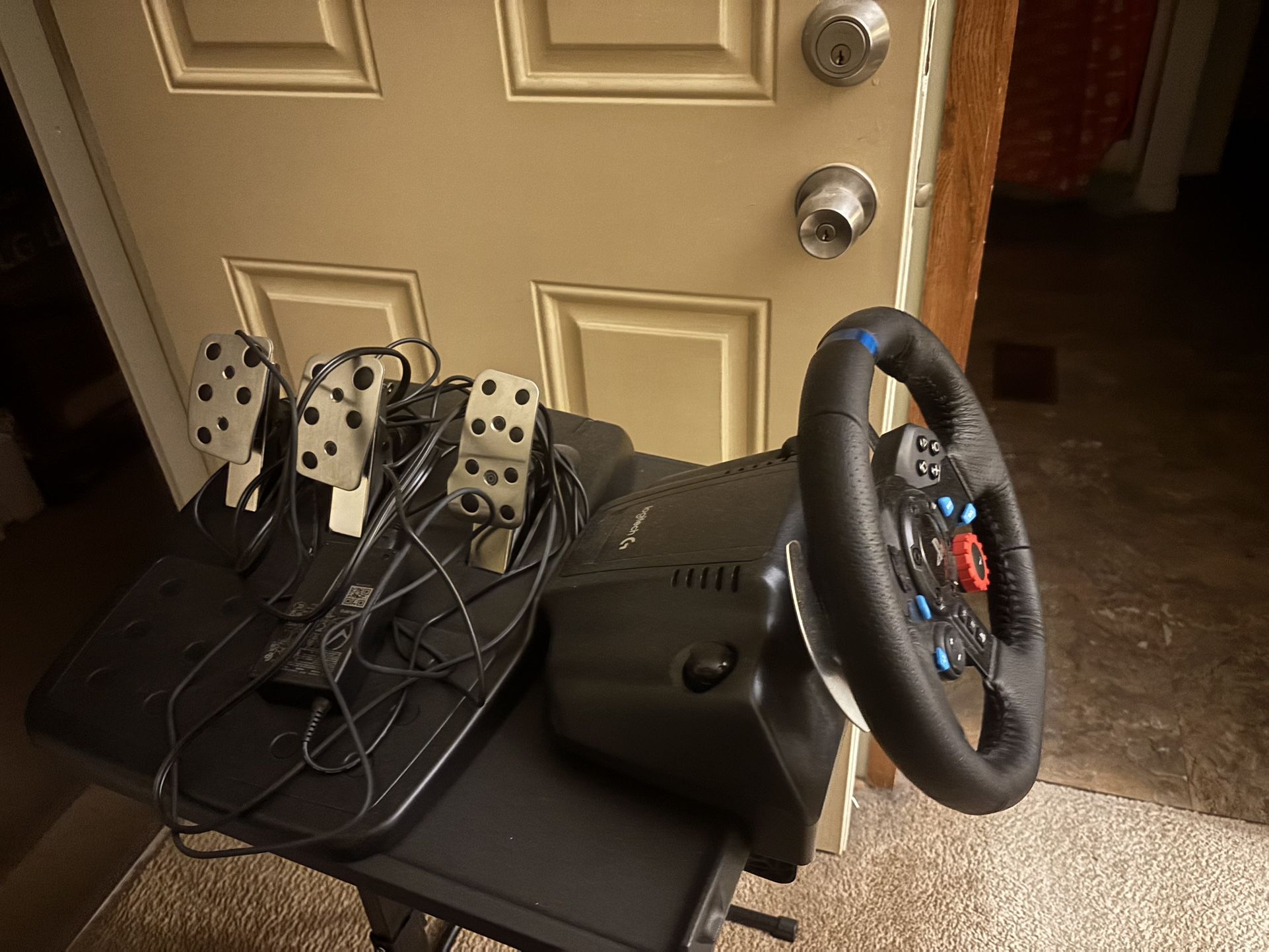 Logitech G29 Driving Force Wheel In Good Condition