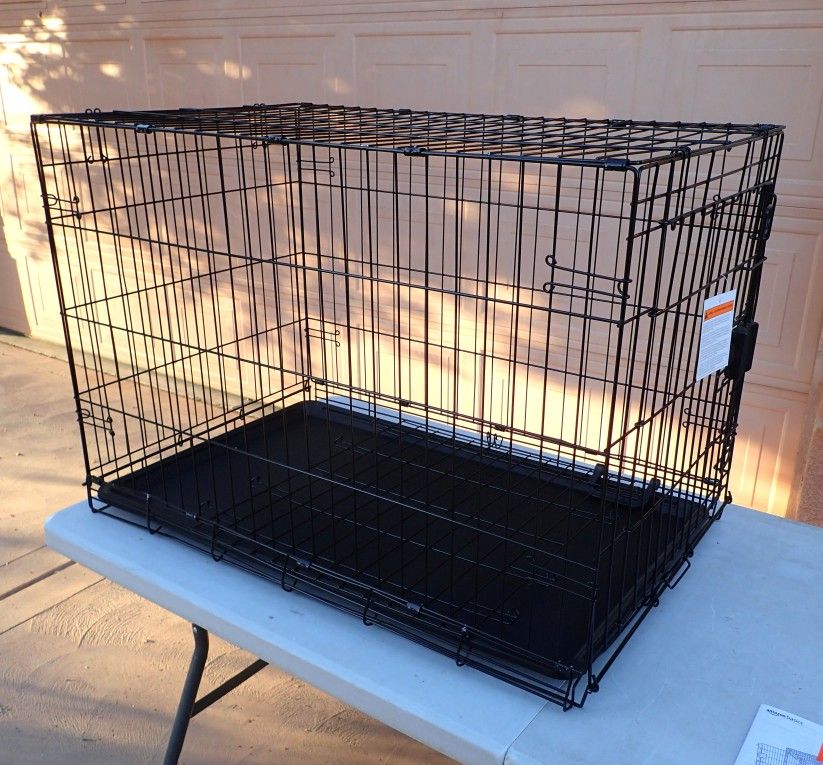 New Foldable Metal Pet Crate 36 x 23 x 25 in