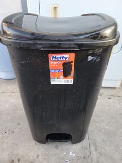 Kitchen Trash Bin Hefty 13 Gallon