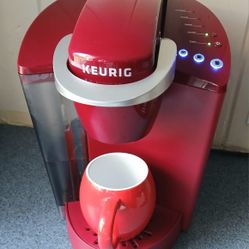 Beautiful Keurig K-Classic & Mug