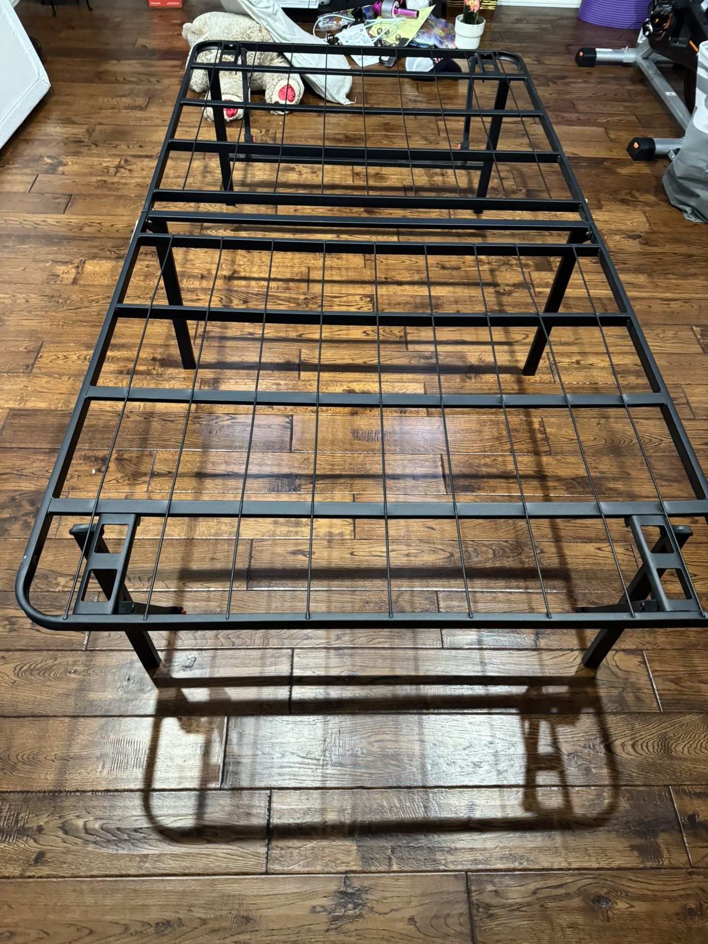 Twin Size Iron Bed Frame