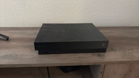 Xbox one X project scorpio edition + controller