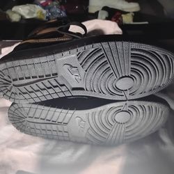 Nike Air Jordan 1 High Black Gold Patent Leather