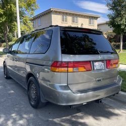 2003 Honda odyssey