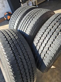 4 used tires Lt275 65r18 Continental Contitrac LOAD RANGE (E) ,10 PLY $299.00 INSTALL
