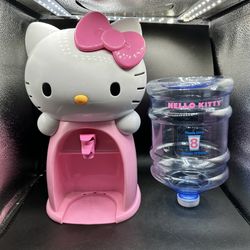 2013 Sanrio Hello Kitty Pink Water Drink Booze Soda Dispenser 8 c. 64 oz