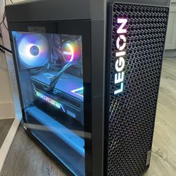 Lenovo Legion Tower 7i Gen 8 (Intel) with RTX 4080 Super