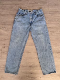 VTG Y2K men Relaxed fit  Levi 550 34 X 32 Light Wash Jeans button fly straight