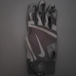 Nike right handed baseball batting glove Size XXL