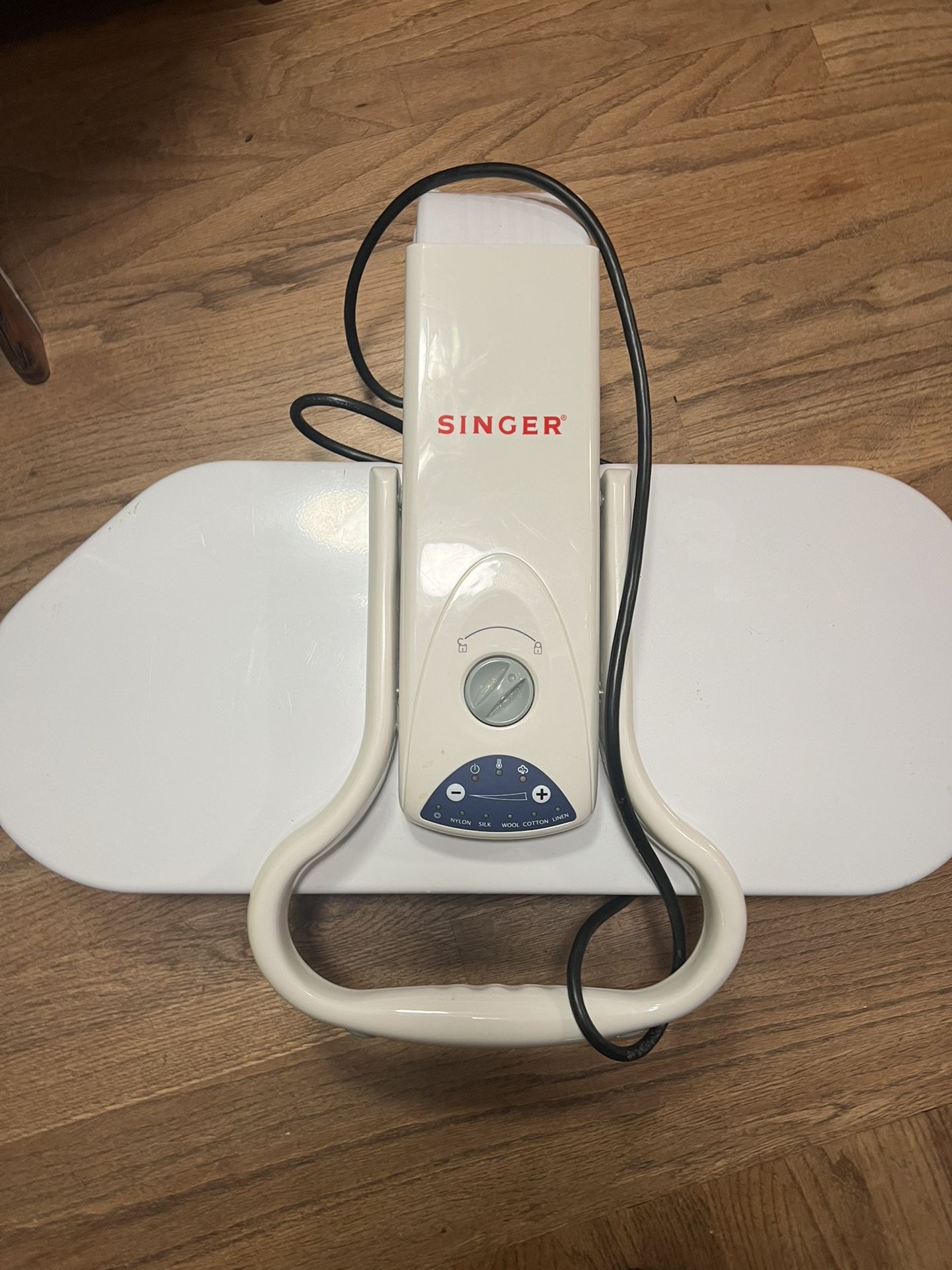 Singer steam press ESP2 Super Easy Ironing