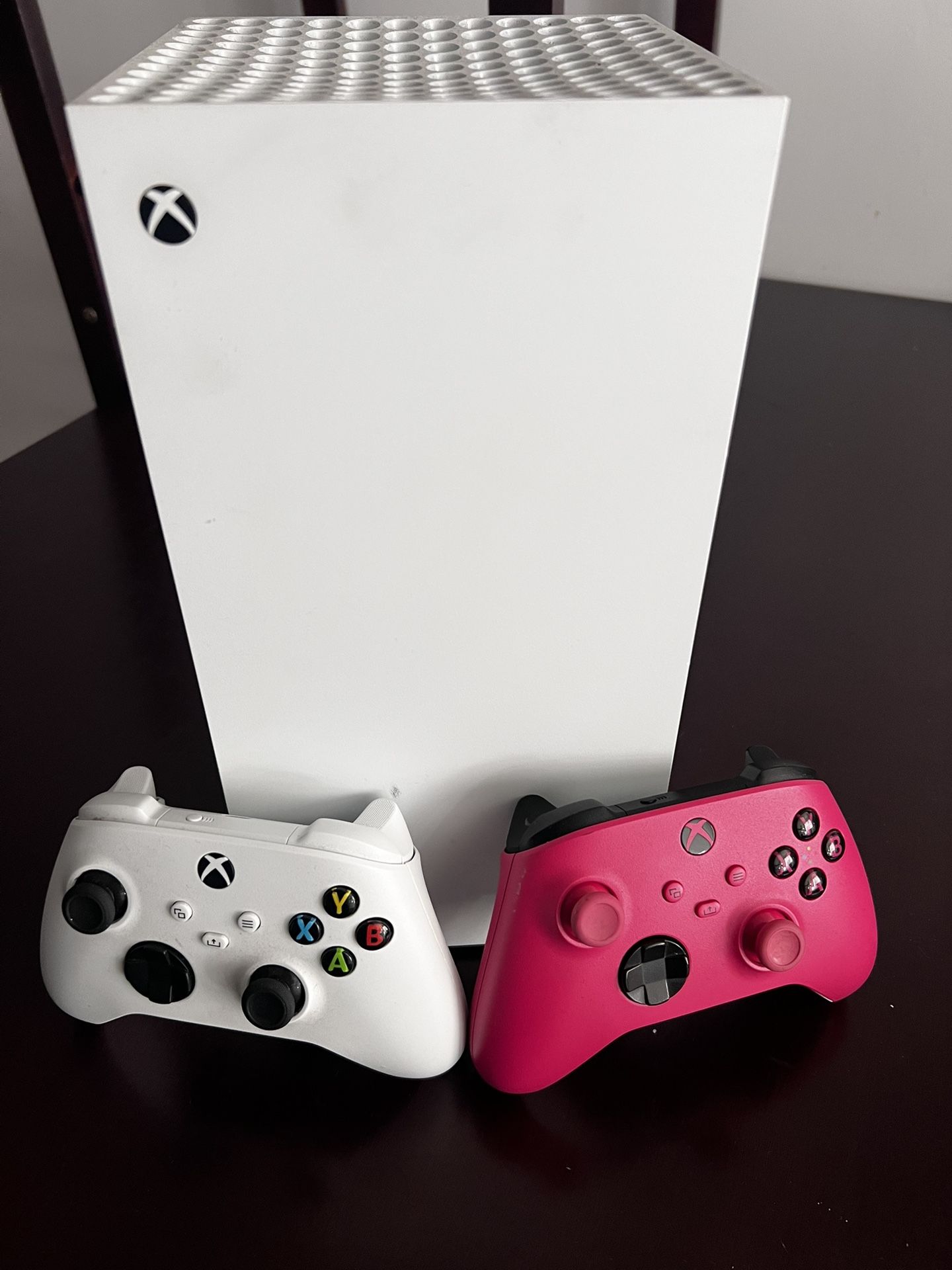 Xbox One X 1TB EDITION