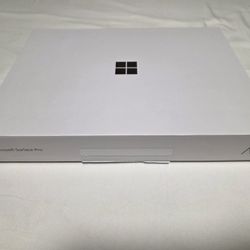 Surface Pro, Copilot+ PC - Snapdragon X Elite (12 Core), OLED, Platinum, 5G, 16GB RAM 512GB warranty