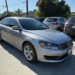 2013 Volkswagen Passat SE 