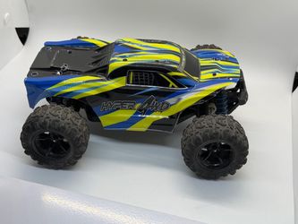 Hyper Go 4WD 2.4 RC Monster Truck