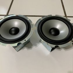 Pair of speakers Sony 5 1/2 8 Ohm