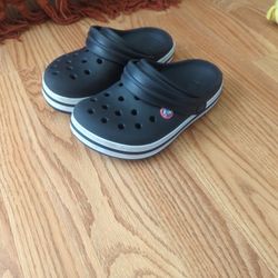 Black Crocs