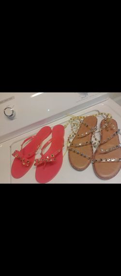 $15 for both women's Summer sandals 🌞