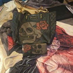 Laatherfs Purse And Matching Wallet