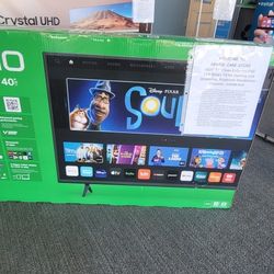 VISIO SMART TV 40 INCH BRAND NEW 