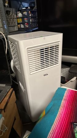 TCL portable AC unit like new works great