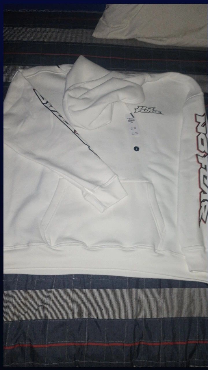 *NO FEAR*HOLLISTER 