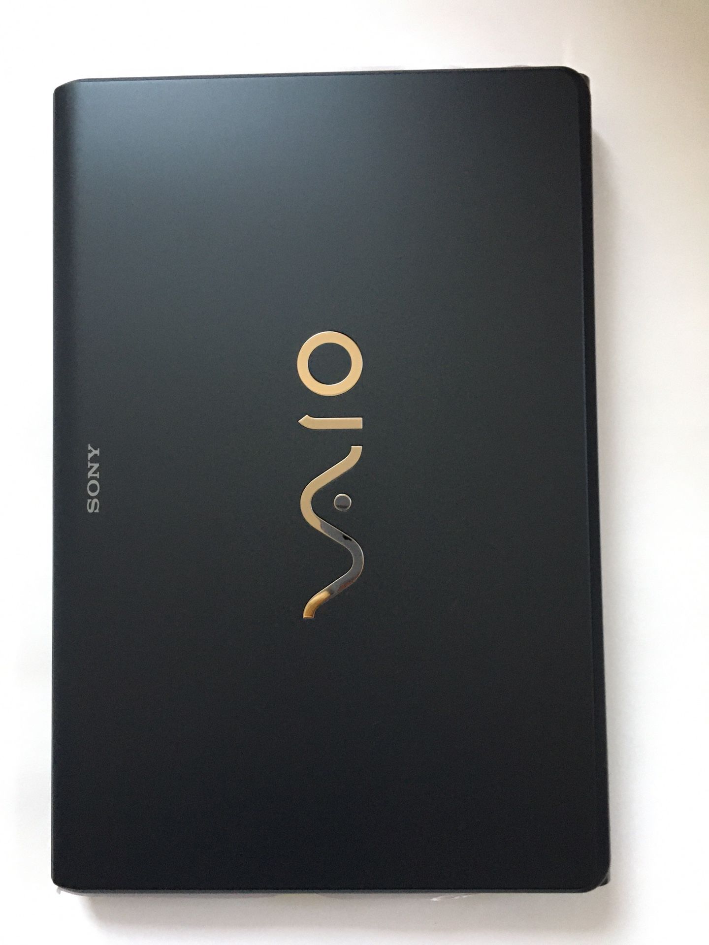 Sony VIAO Laptop, 16.4” Screen, i7 Core, 320GB HDD, 4GB RAM, Windows 10 Pro, SN#54034648 3002180 (New, Open Box)