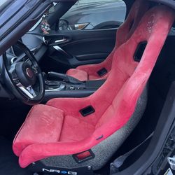 Seats for mazda mx5 & fiat spider 124