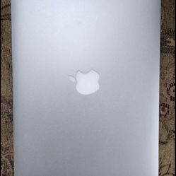 APPLE MACBOOK PRO 15”