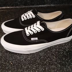 Vans mens 9 Practically New