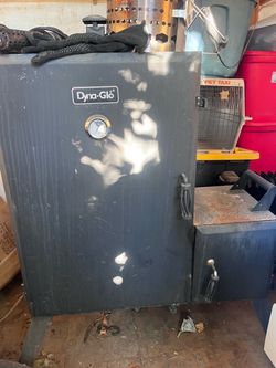 Dyna Glo Smoker