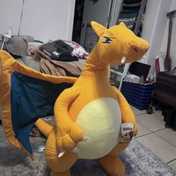 Pokémon Charizard Plush 