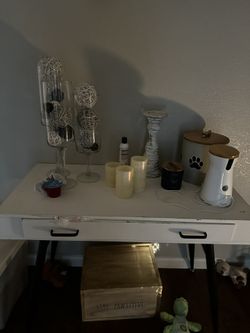 Decor Table 