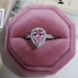 New Sz 9 Cubic Zirconia Woman’s Ring 