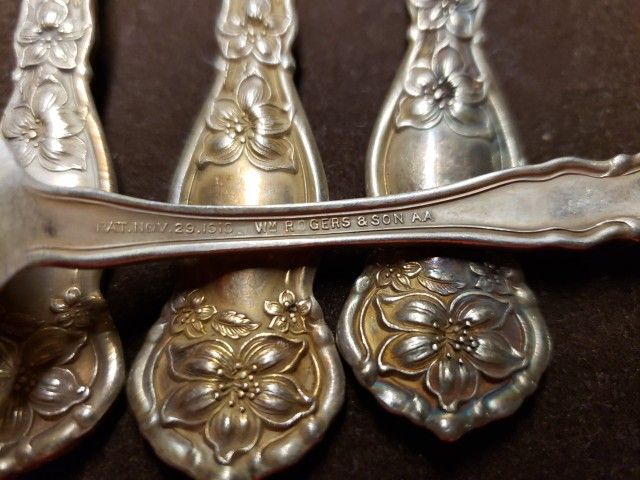 WM Rogers & Son Silverware Spoons Orange Blossom Design