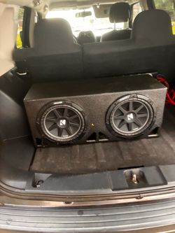 Kicker Comp Dual Subwoofer Box