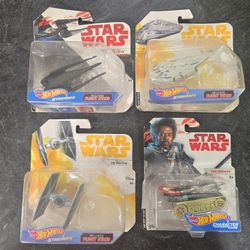 Lot Of 4 Hot Wheels Star Wars Starships 