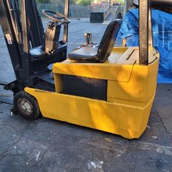 Yale Electric Forklift Needs Battery