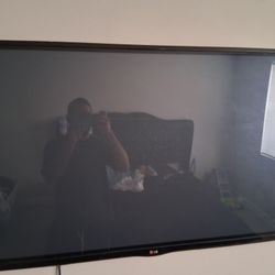 LG TV 51 Inch
