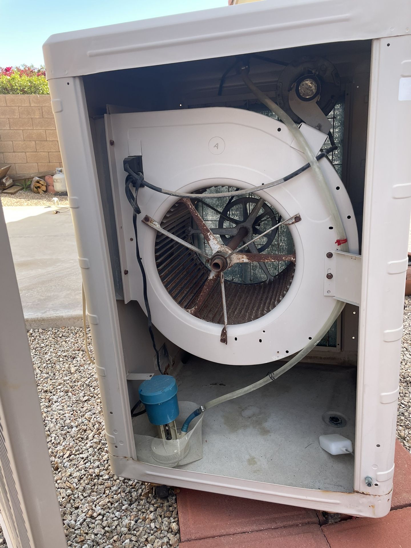 Phoenix Swamp Cooler for Sale in Gilbert, AZ OfferUp