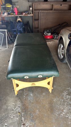 Massage moving table