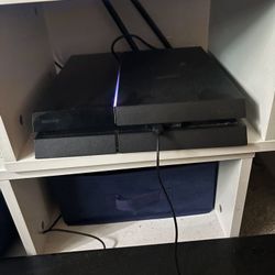 PS4 slim 