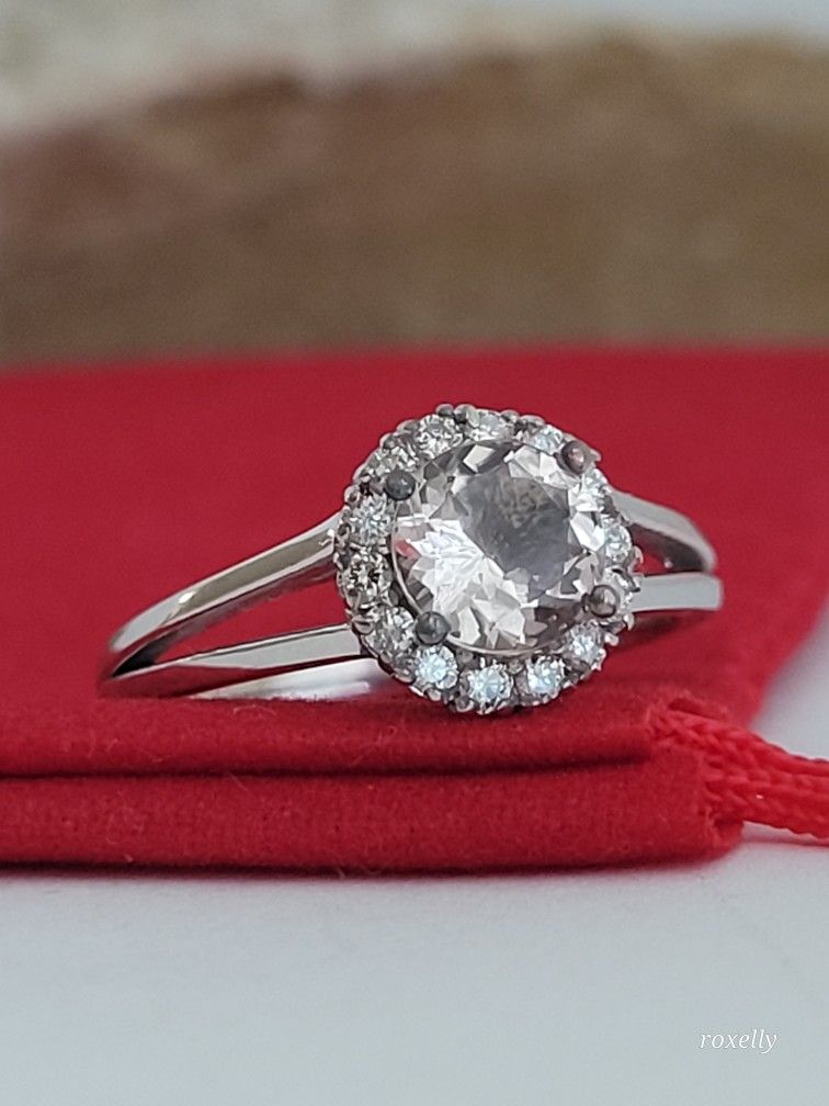 18k Size Fancy Solid White Gold Morganite and Diamond Ring