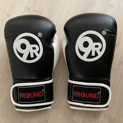 Boxing Gloves (9 Rounds)