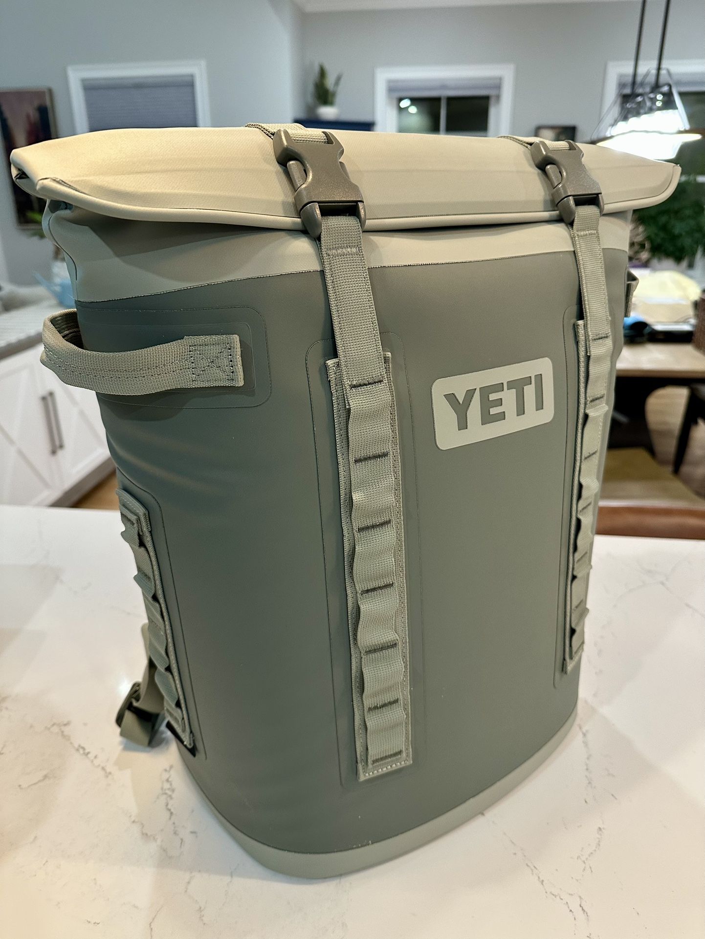 YETI M20 Cooler