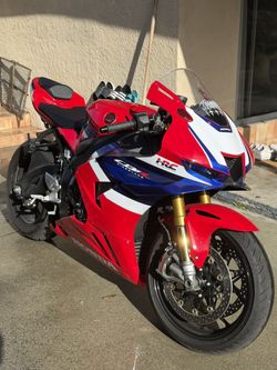 Honda CBR 1000 RR-R SP FIREBLADE