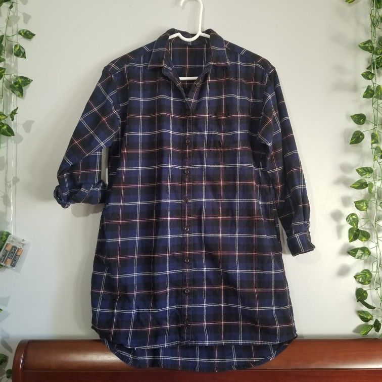 Uniqlo Plaid Navy Long Shirt Button Up Flannel NO BELT Youth XL Women Lrg 