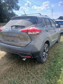 2019 Nissan kick sv parts