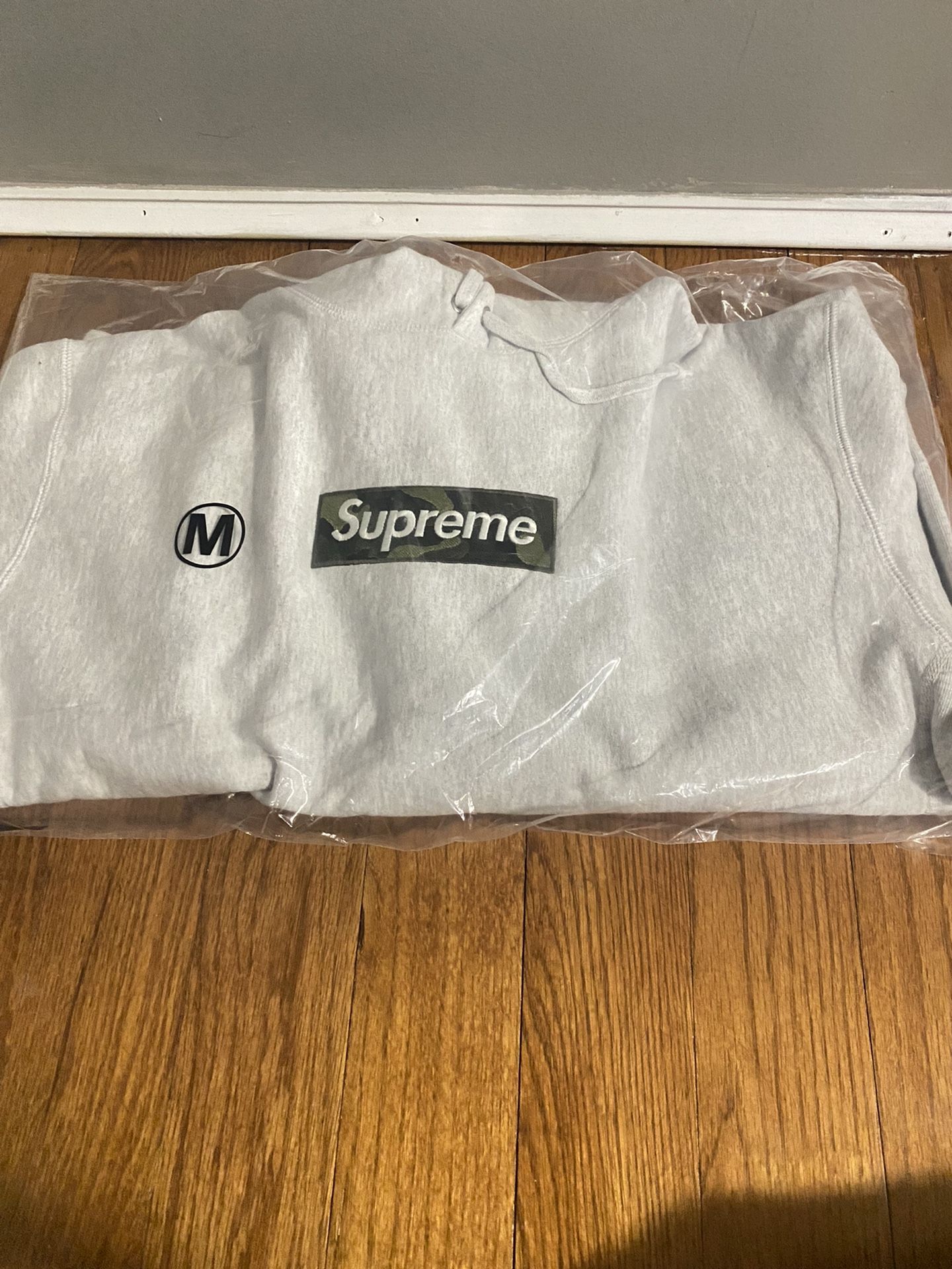 Supreme Box Logo Camo Grey Size Med Brand New!