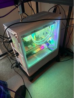 High-End Gaming PC – RX 7900 XT / 32GB DDR5 / 2TB NVMe (Excellent Condition)
