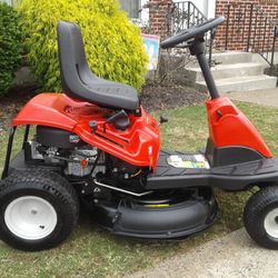 TROYBILT TB30R REAR ENGINE RIDING MOWER